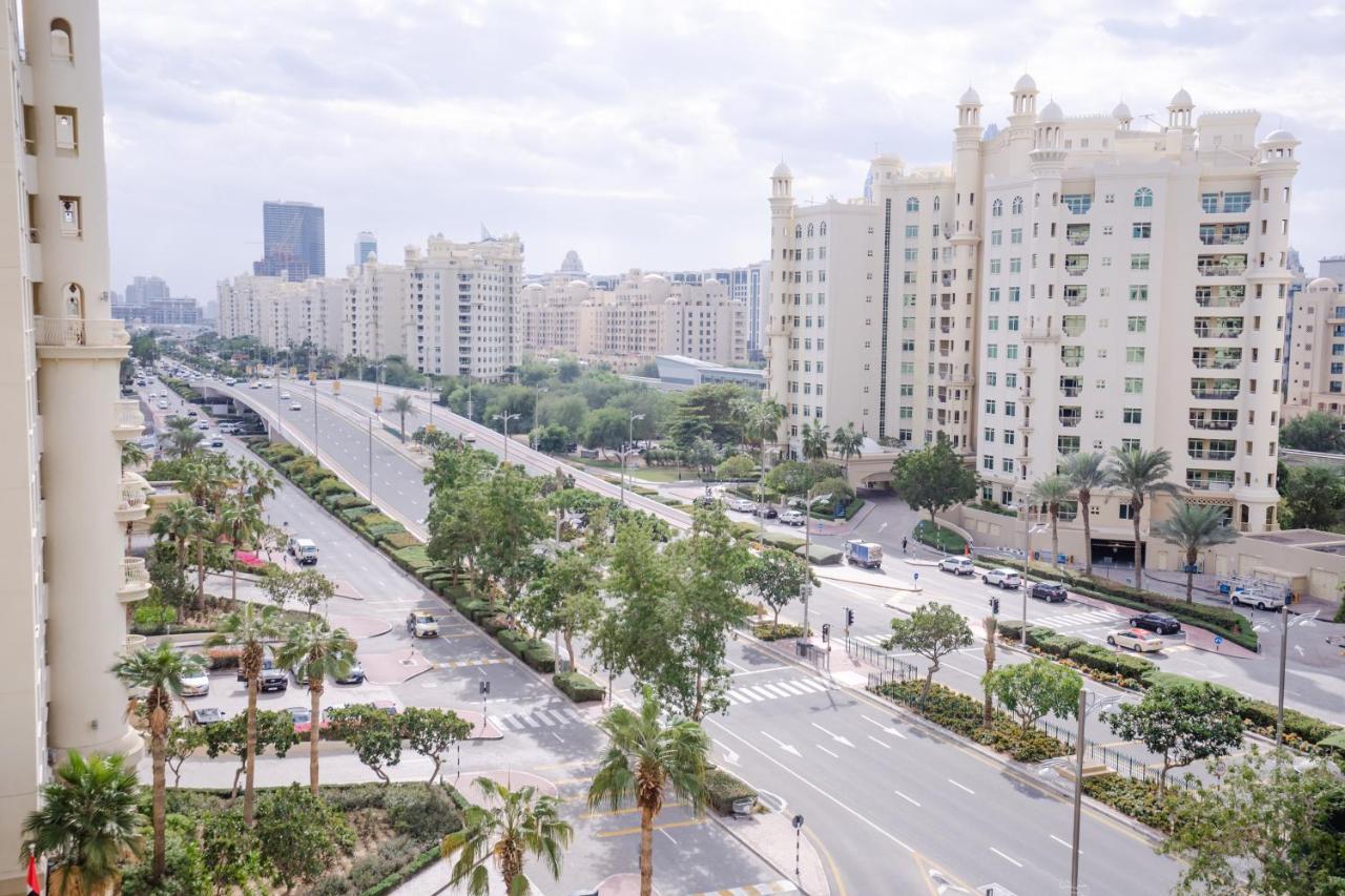 Luxury 4Br Apt - Palm Jumeriah - Beach Club Access Дубай Екстер'єр фото