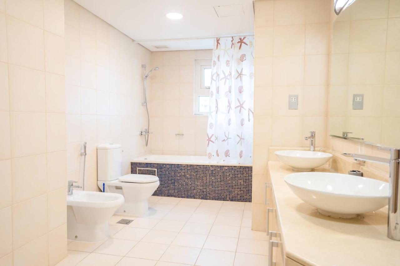Luxury 4Br Apt - Palm Jumeriah - Beach Club Access Дубай Екстер'єр фото