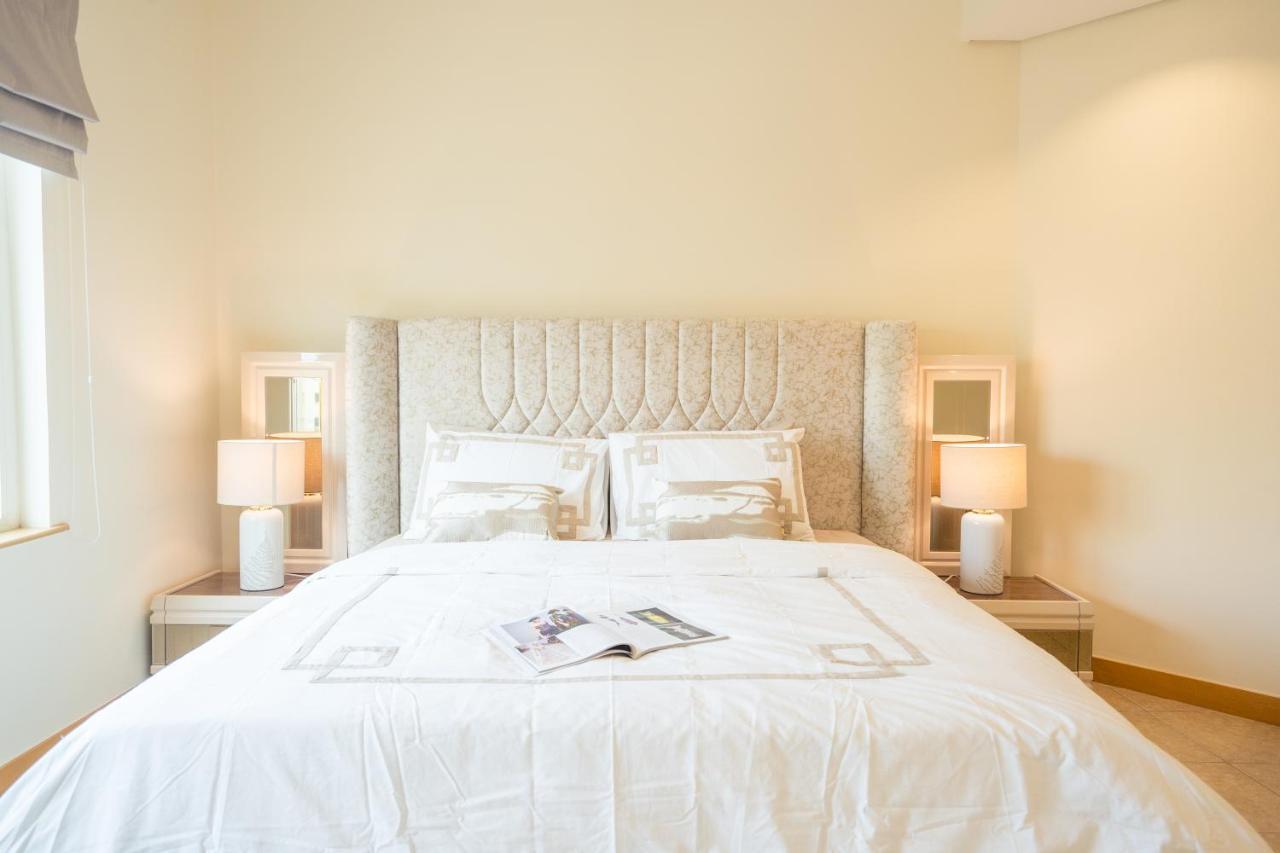 Luxury 4Br Apt - Palm Jumeriah - Beach Club Access Дубай Екстер'єр фото
