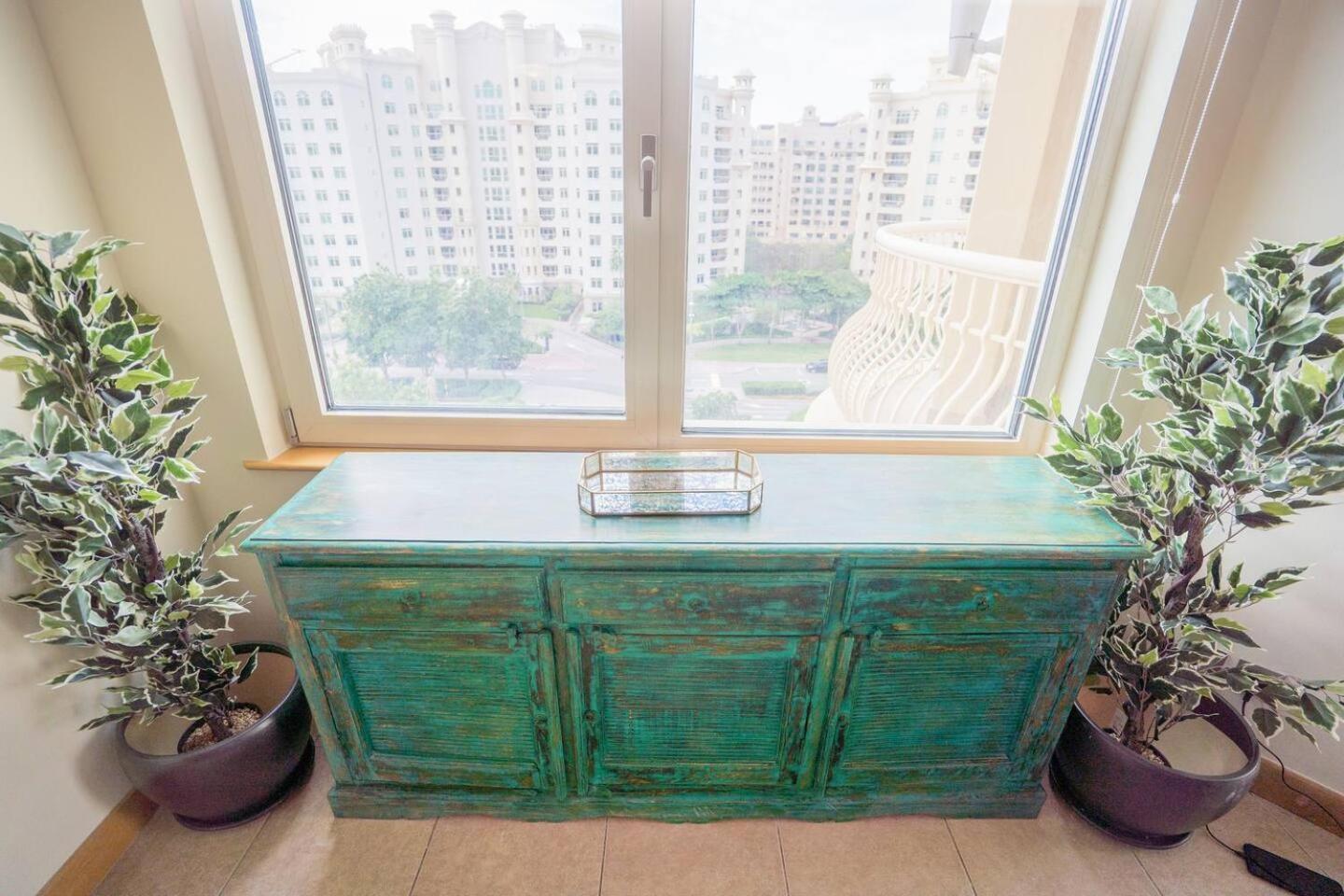 Luxury 4Br Apt - Palm Jumeriah - Beach Club Access Дубай Екстер'єр фото